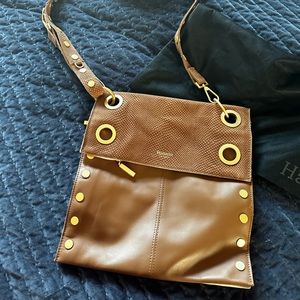 Tan leather purse/bag